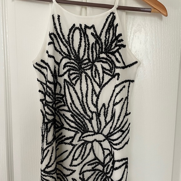 White House Black Market Tops - White House Black Market Sequin Floral print top XS